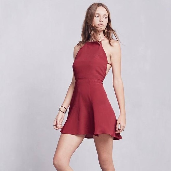The Reformation Dove Dress in Red - Picture 4 of 7
